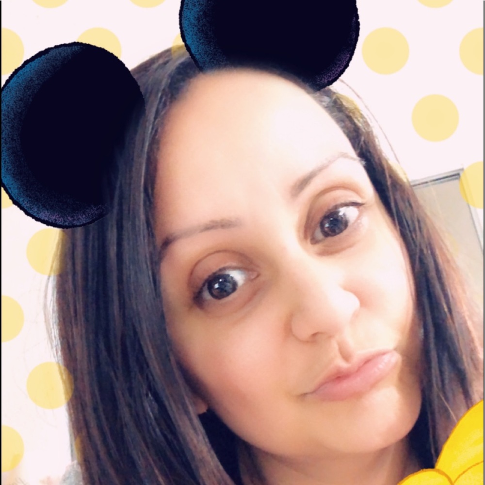 Meet your Posher, Kiana